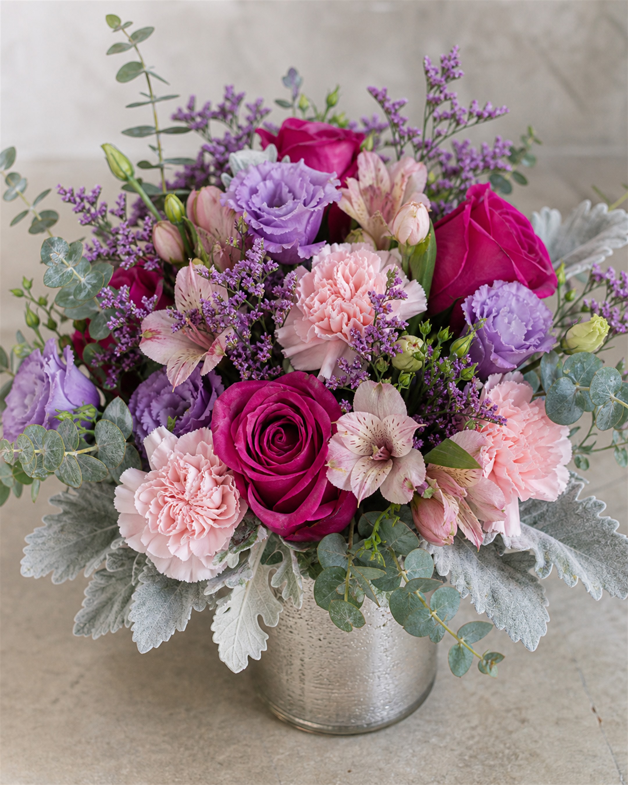 Diseño floral para boda en salón